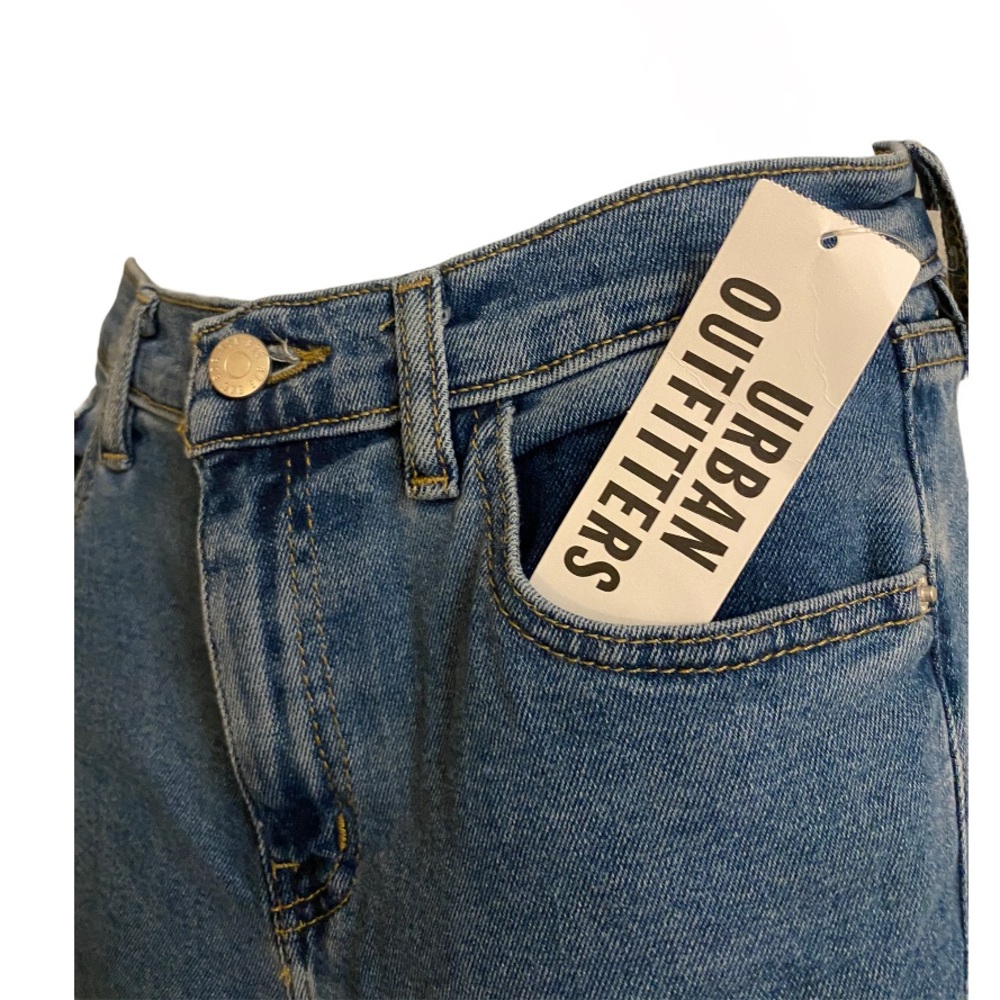 URBAN OUTFITTERS BDG HIGH RISE JEANS